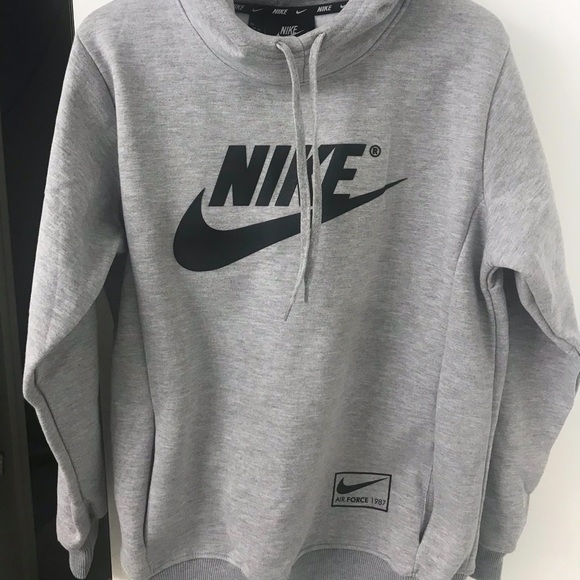 Nike hoodie - Picture 1 of 2